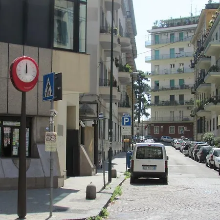 Bnob- Annibale Caccavello * Naples
